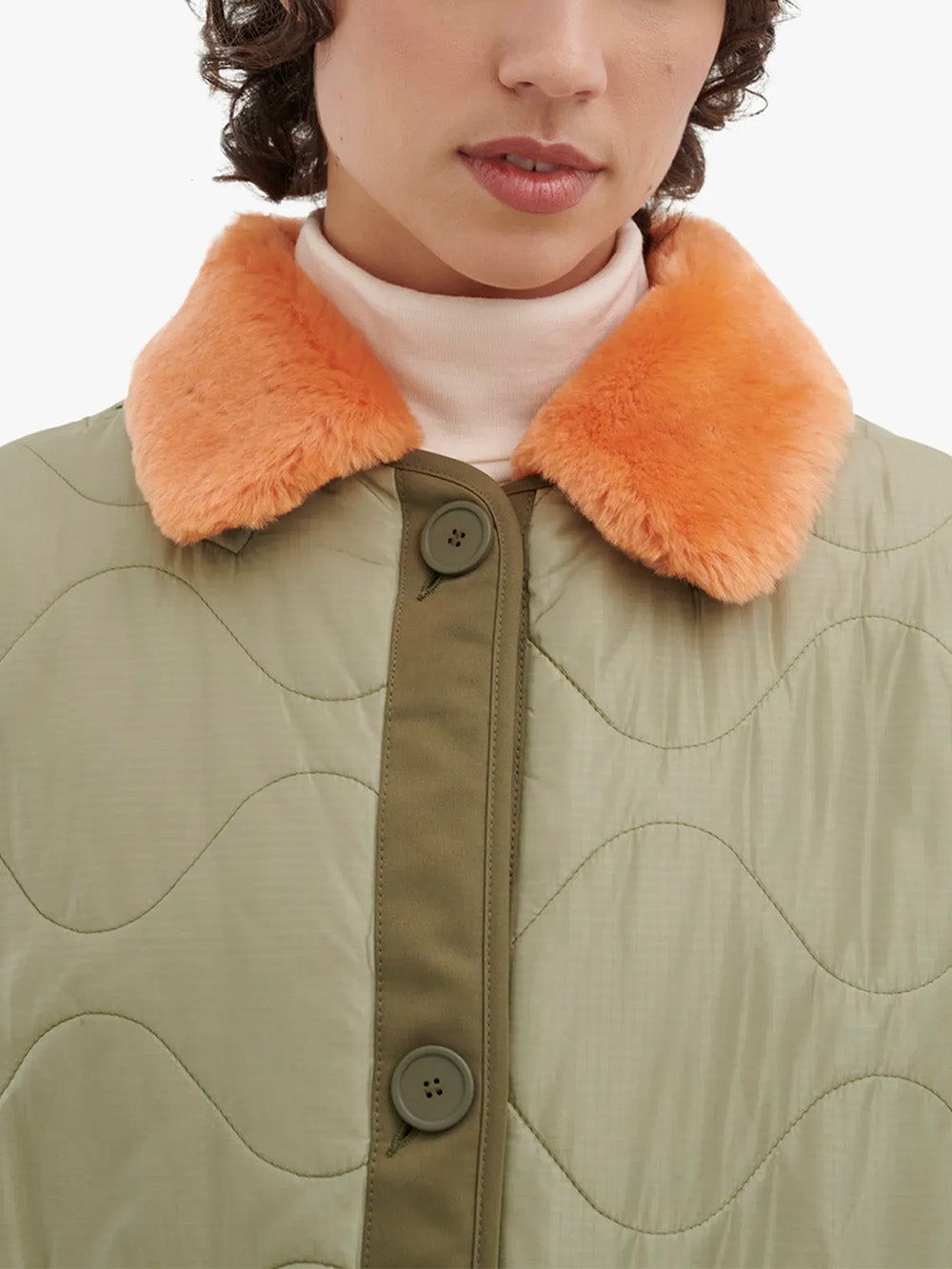 SHEARLING ORANGE COLLAR