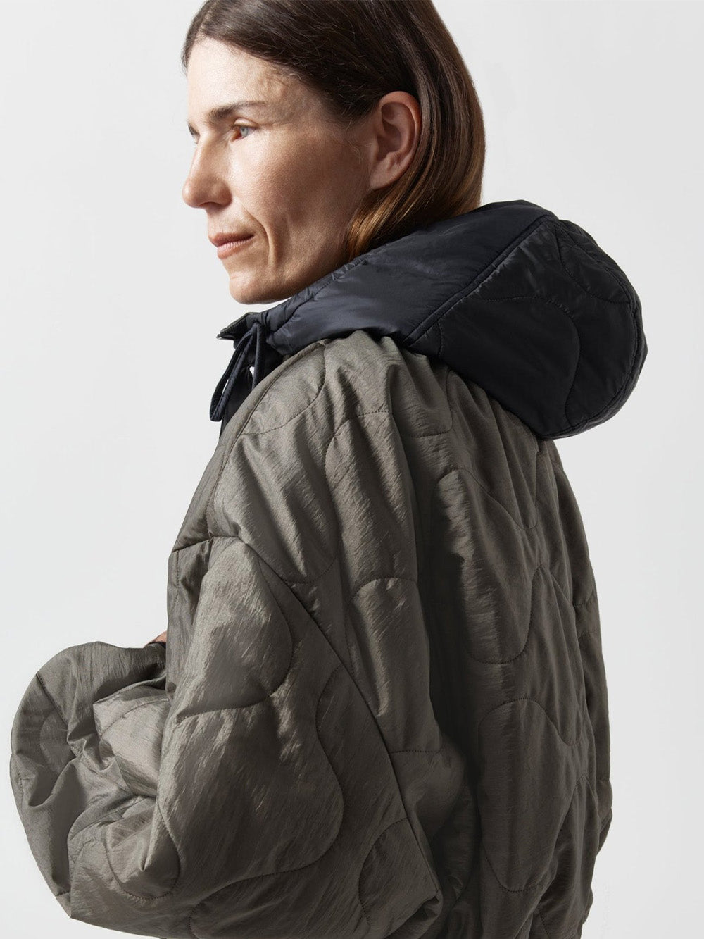 CAPUCHE ZIP QUILT MIDNIGHT & OLIVE