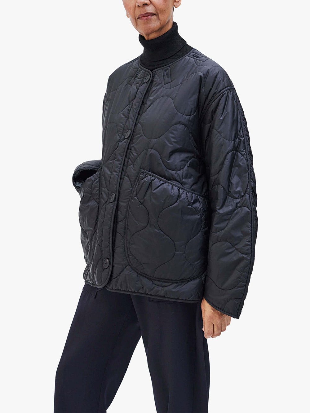 CROPPED QUILT ANTHRACITE BLACK