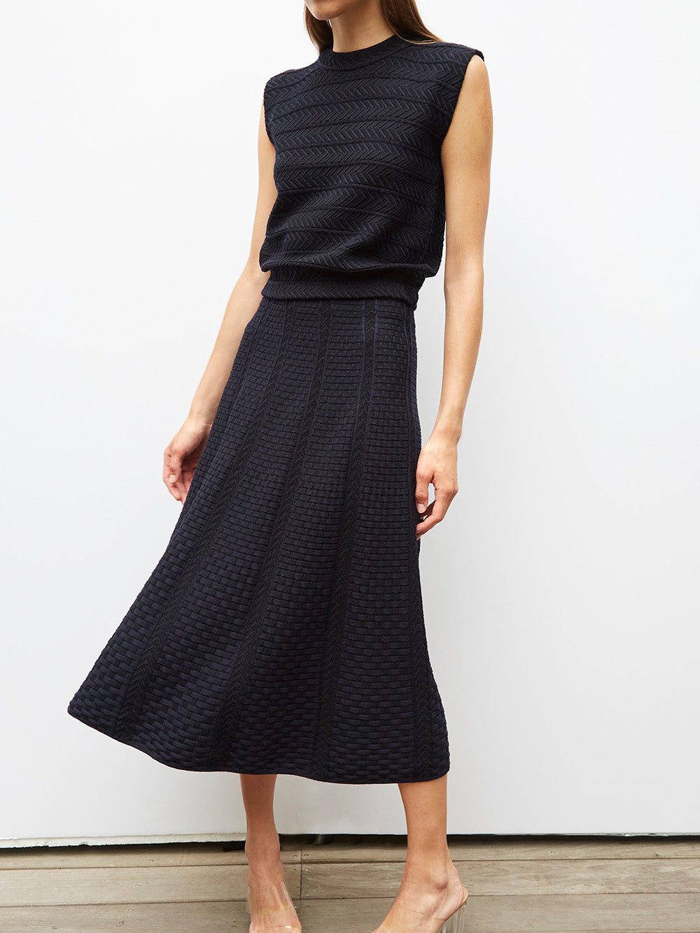 COUTURE SKIRT DOTTED GNIT EFFEC