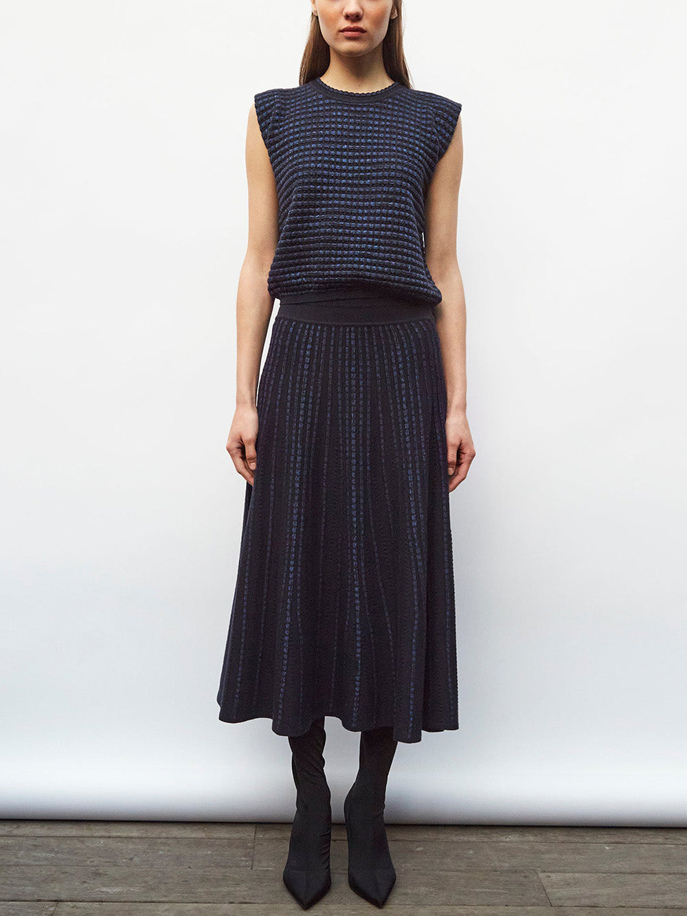 DOTTED KNIT EFFECT SLEEVELESS