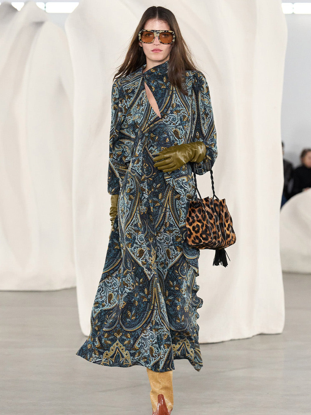 ROBE SABRINA PRUSSIAN