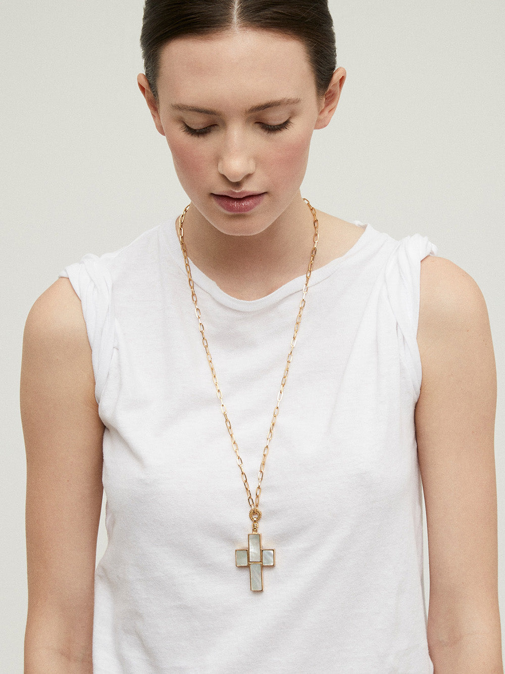 SAUTOIR CROIX PIERRE