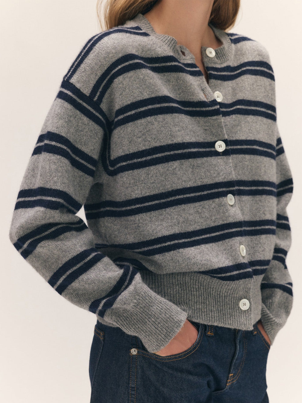 CARDIGAN ADA GRIS