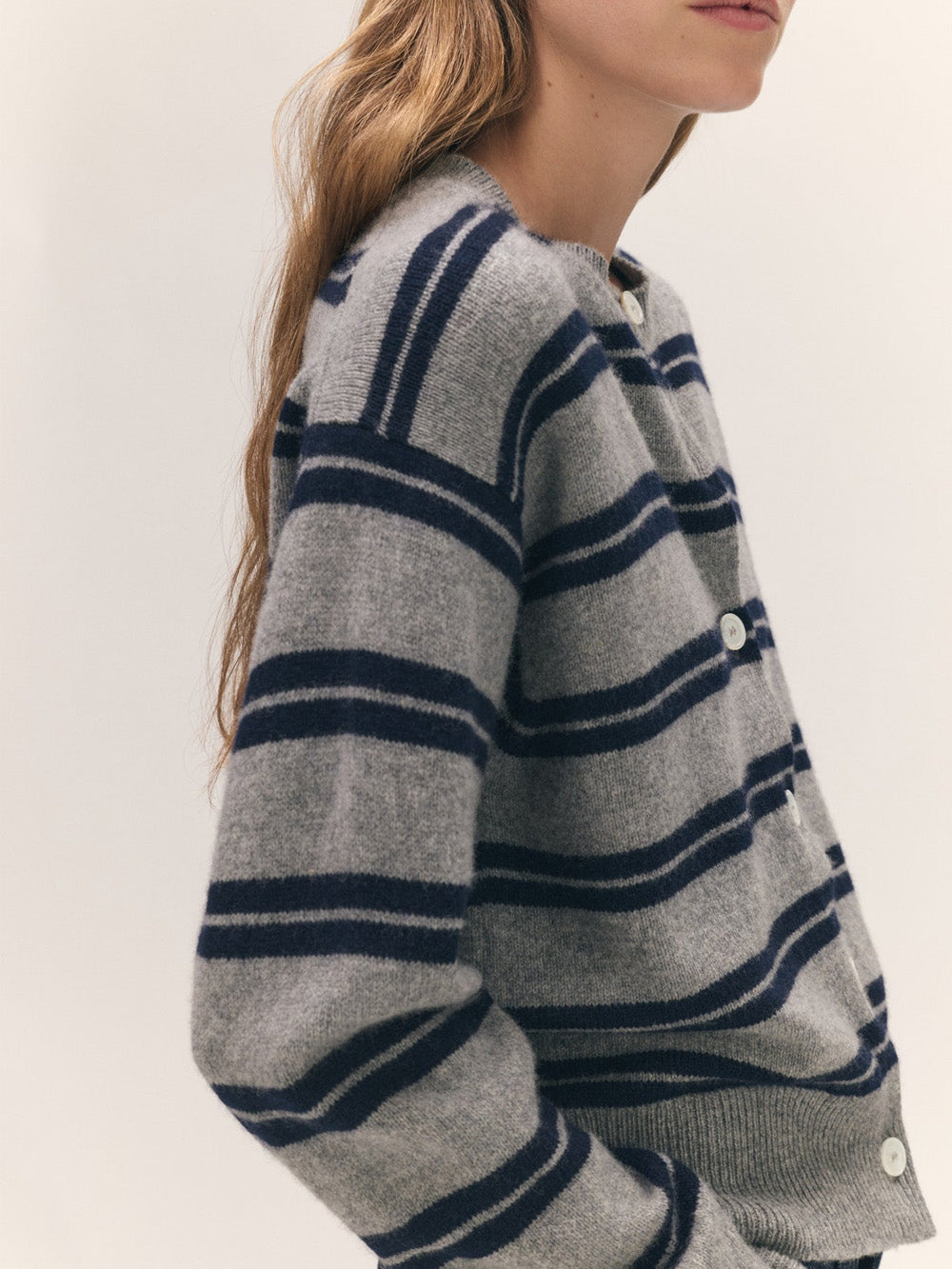 CARDIGAN ADA GRIS