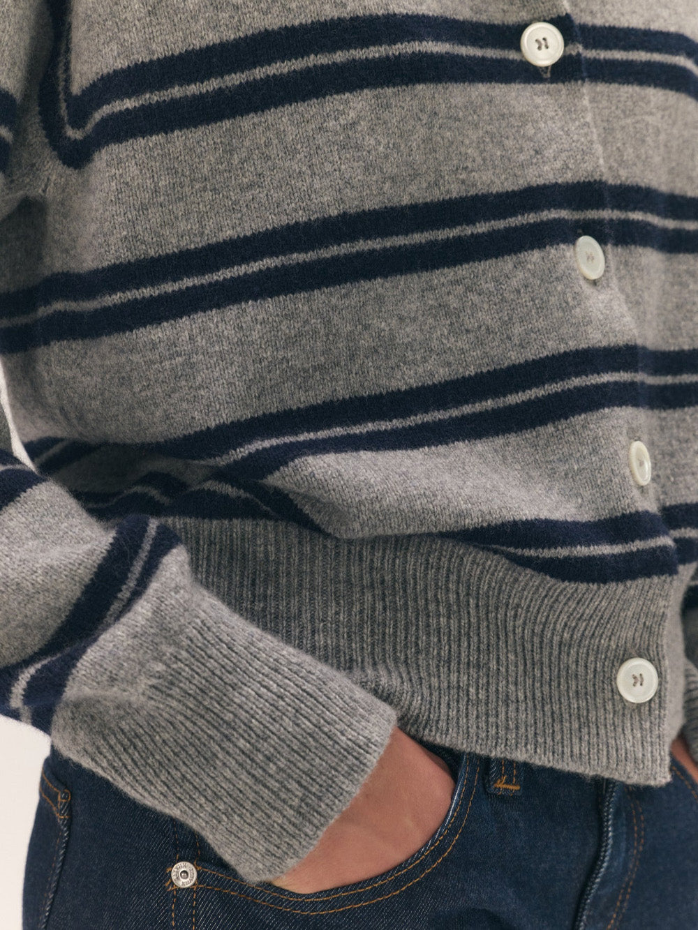 CARDIGAN ADA GRIS