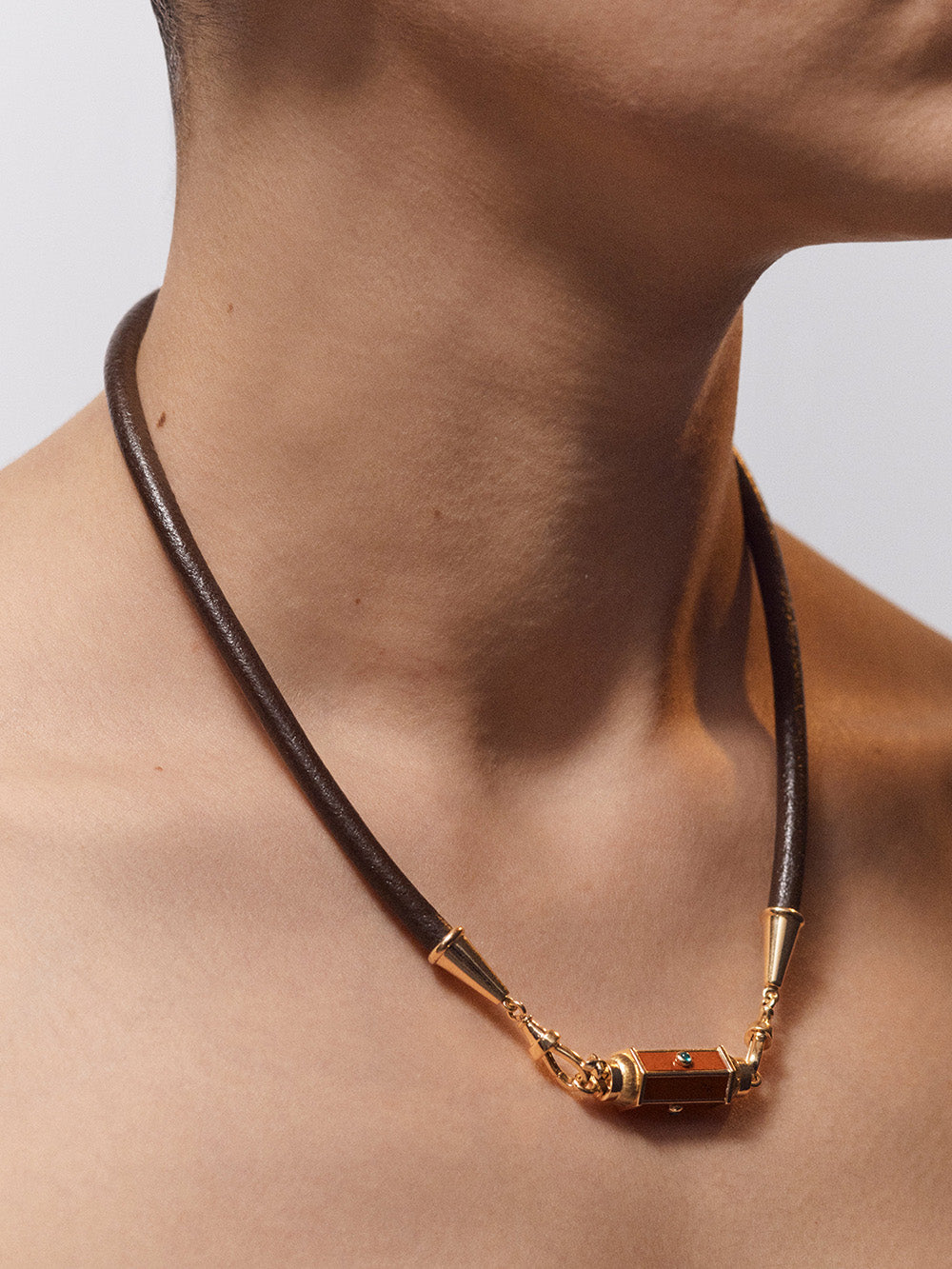 BROWN LEATHER LASSO TIE