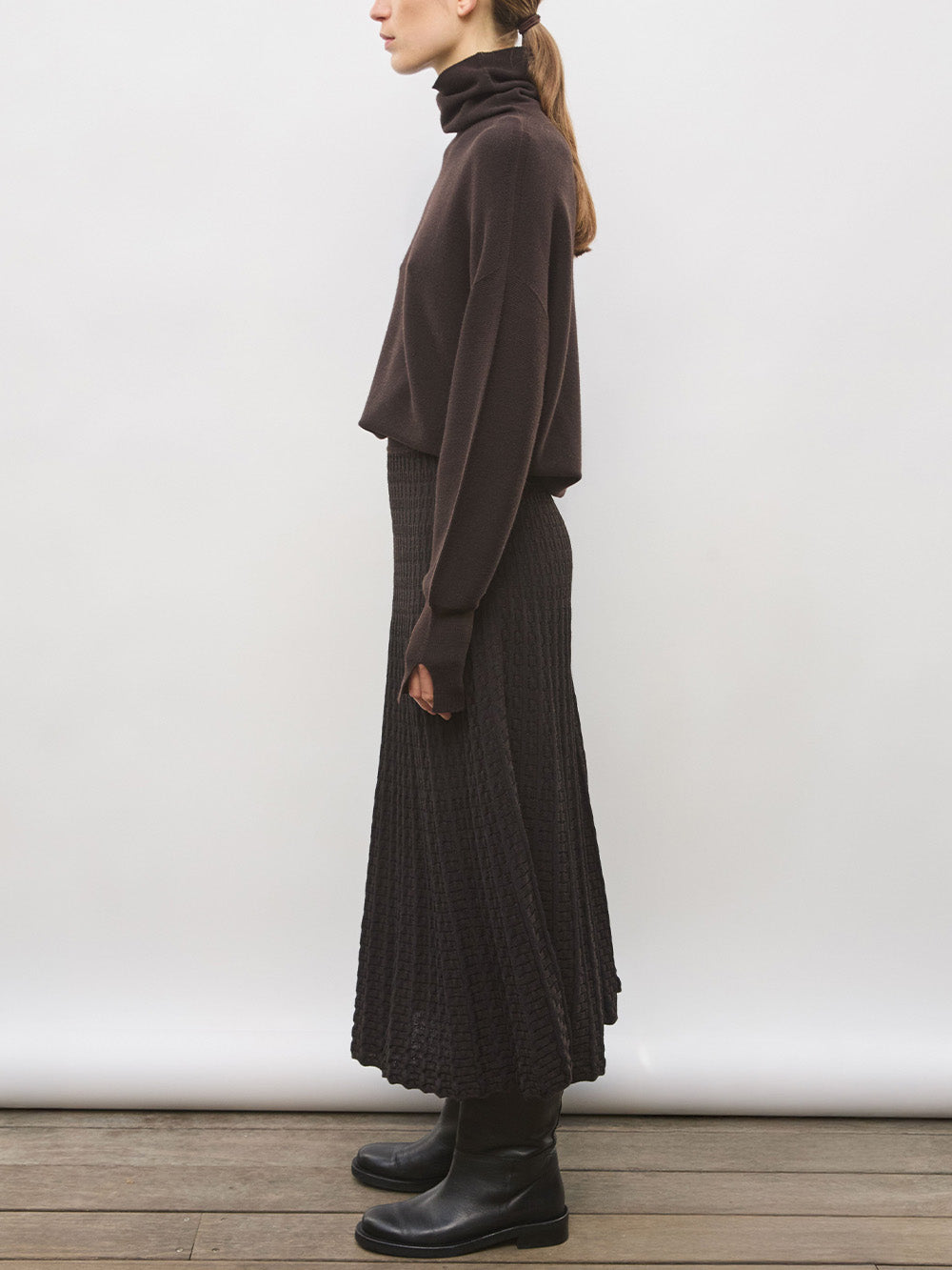 NORA EBONY THIN SWEATER