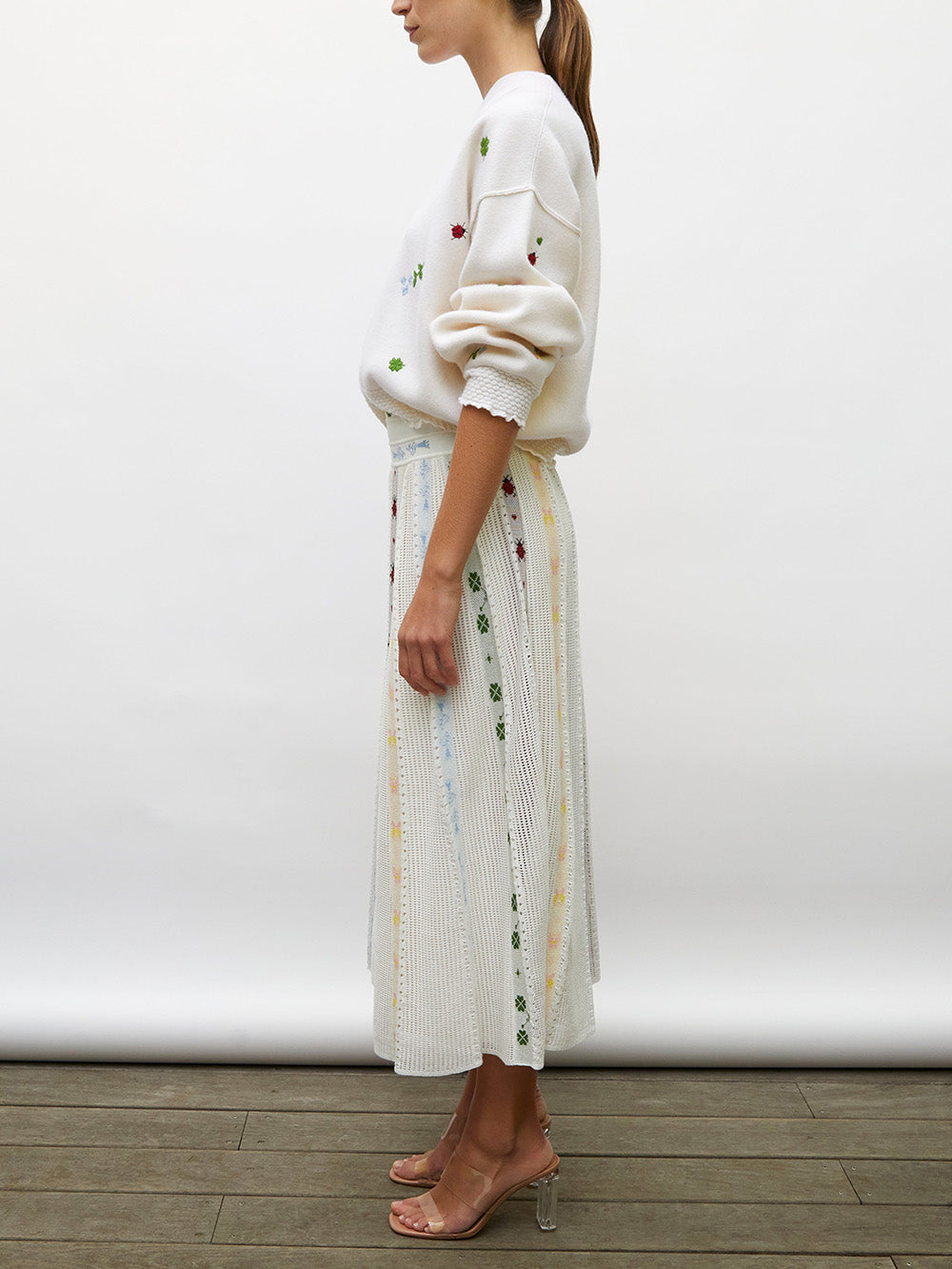 PULL DUMP BRODÉ BLANC