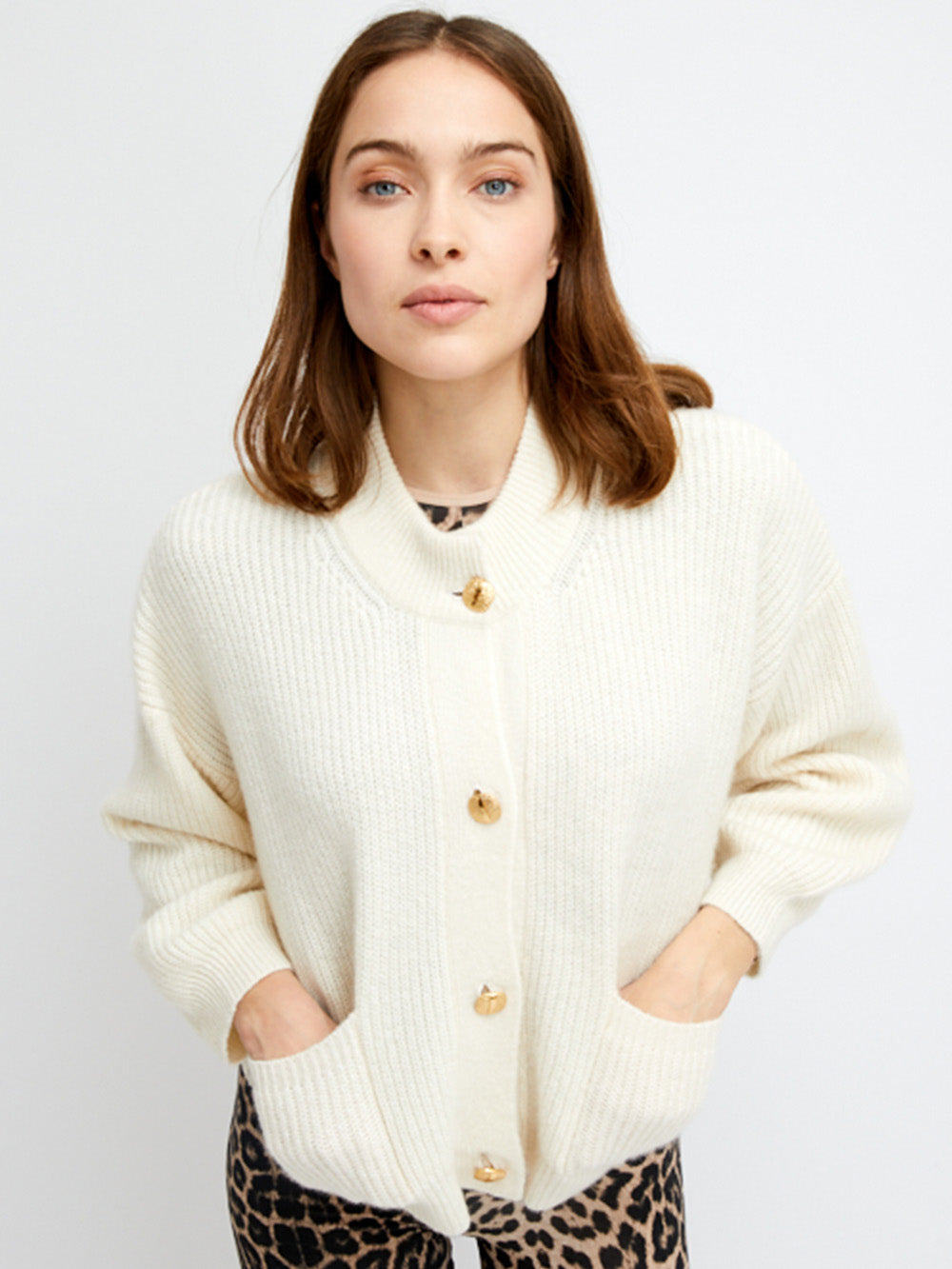 ROY JEWEL ANTIQUE WHITE CARDIGAN