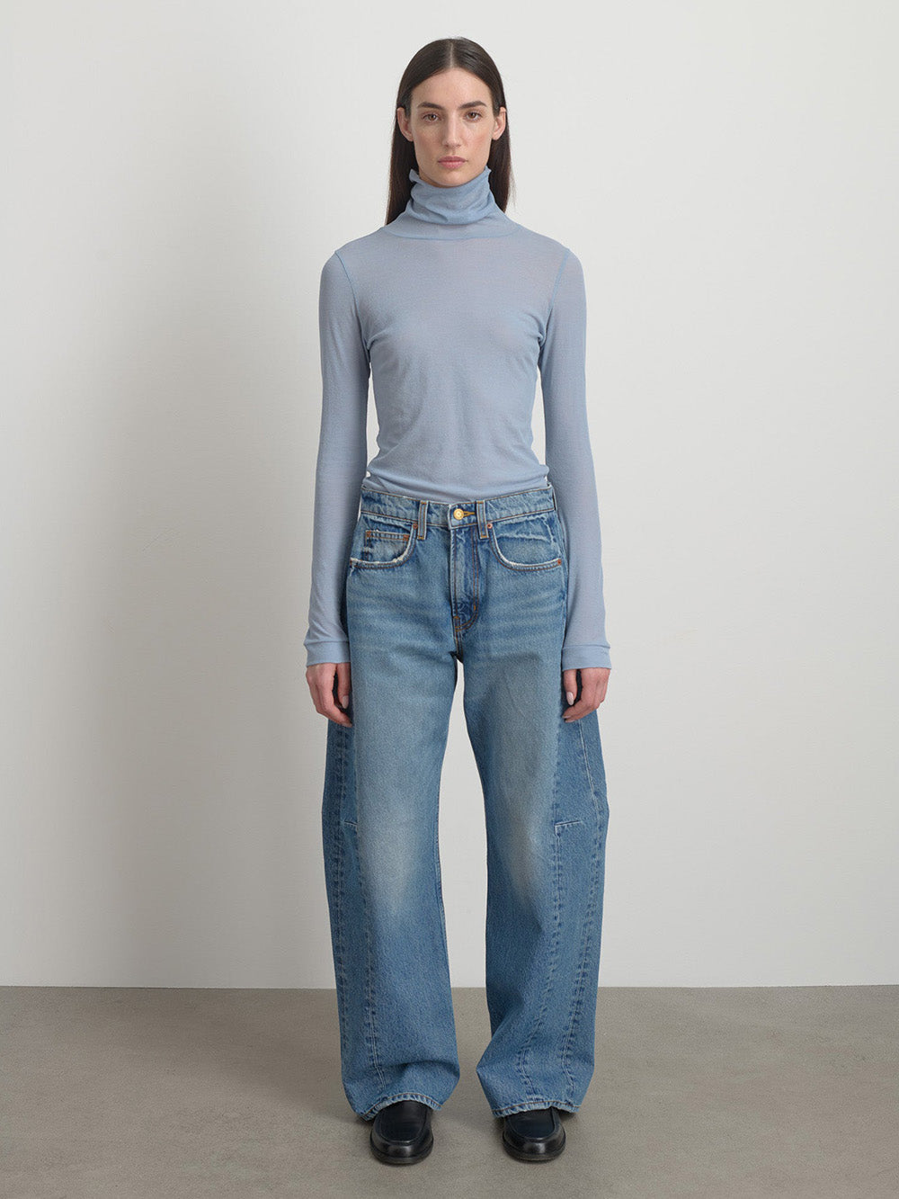 Relaxed Lasso Cuffed Jeans