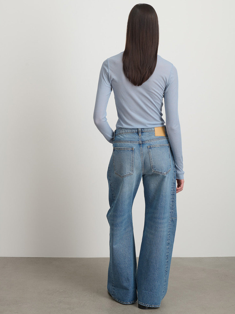 Relaxed Lasso Cuffed Jeans
