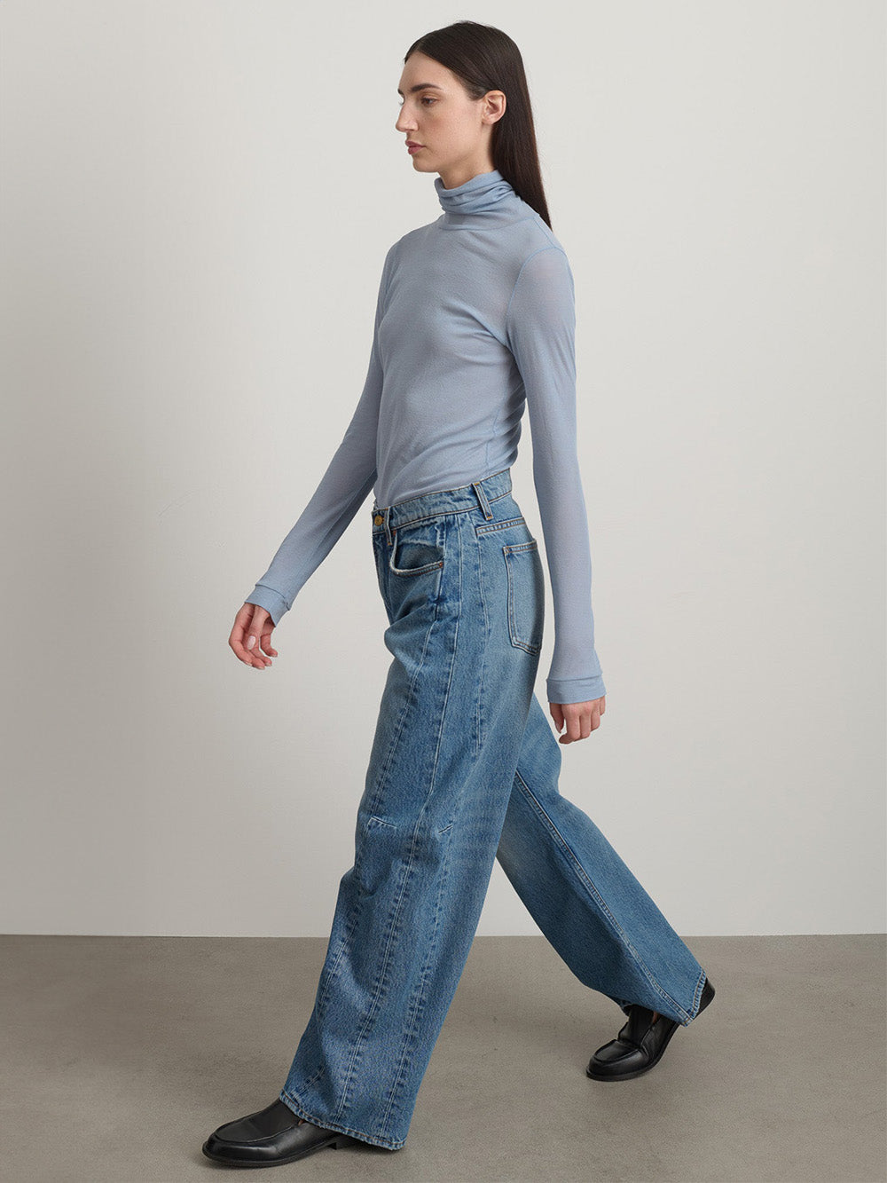 Relaxed Lasso Cuffed Jeans