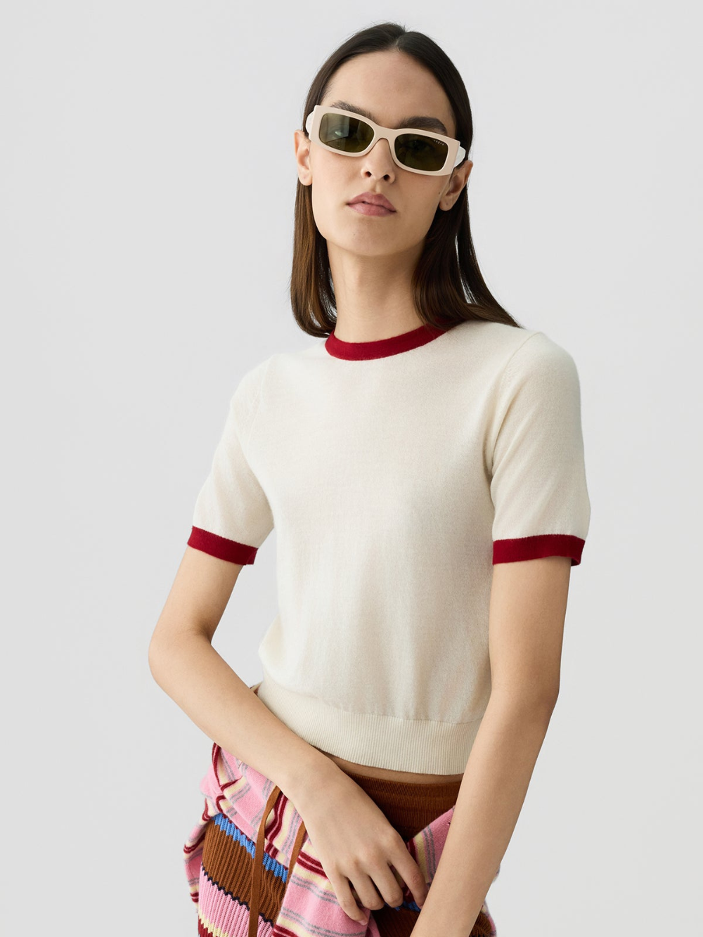 RINGY AIRY CARMINE CREAM T-SHIRT