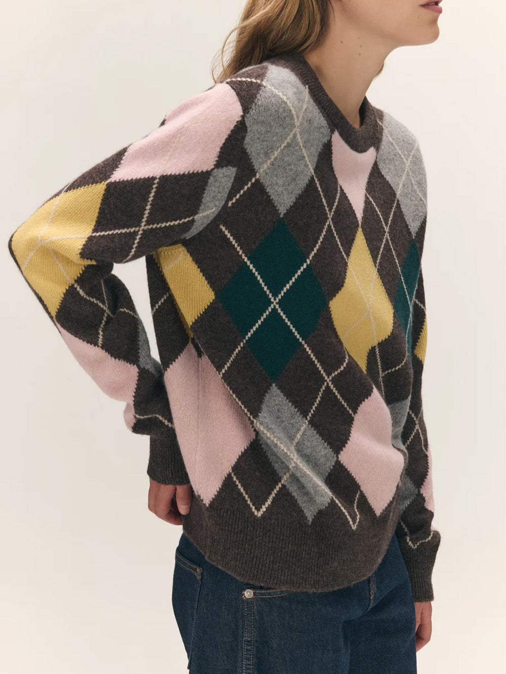 AVA ARGYLE ROUND NECK SWEATER