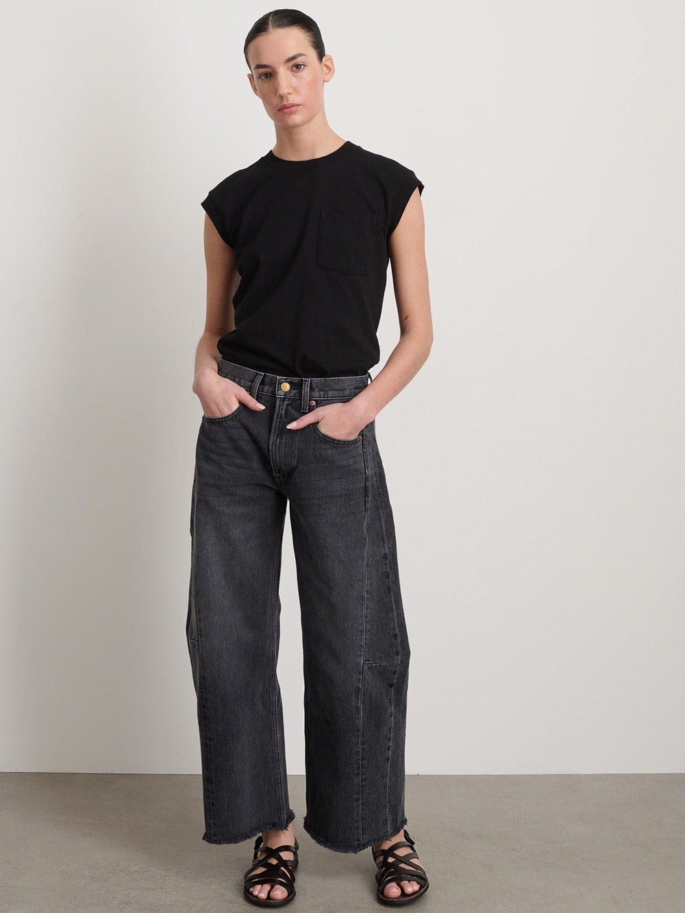 RELAXED LASSO STIL BLACK JEAN