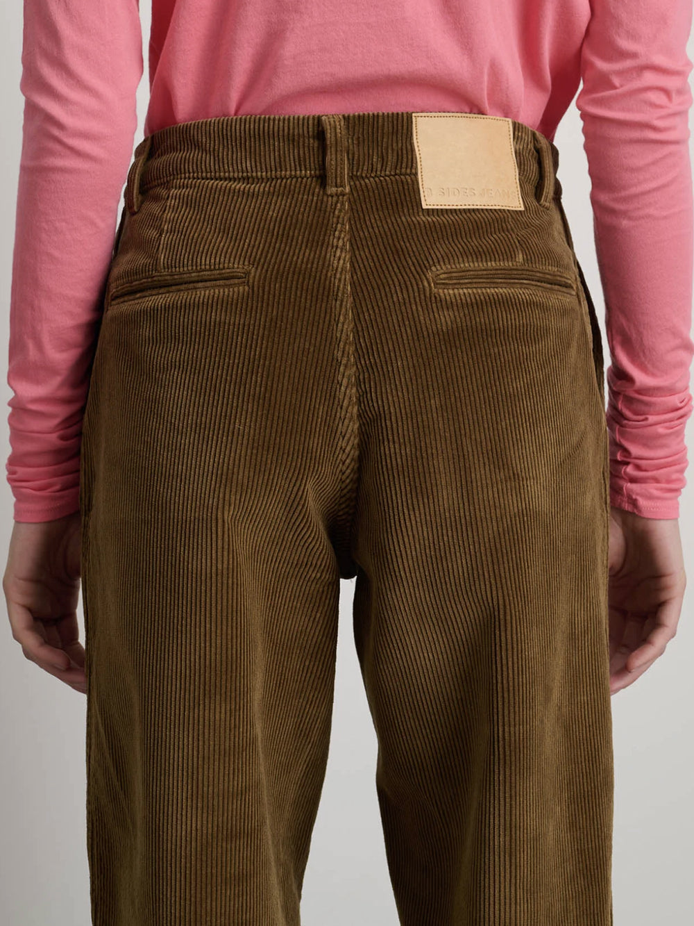 CHINO CAMEL EN VELOURS