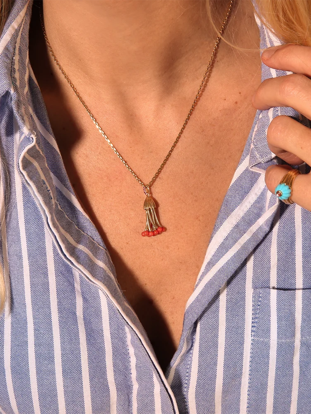 POLPO FORCAT NECKLACE CORAL BEADS