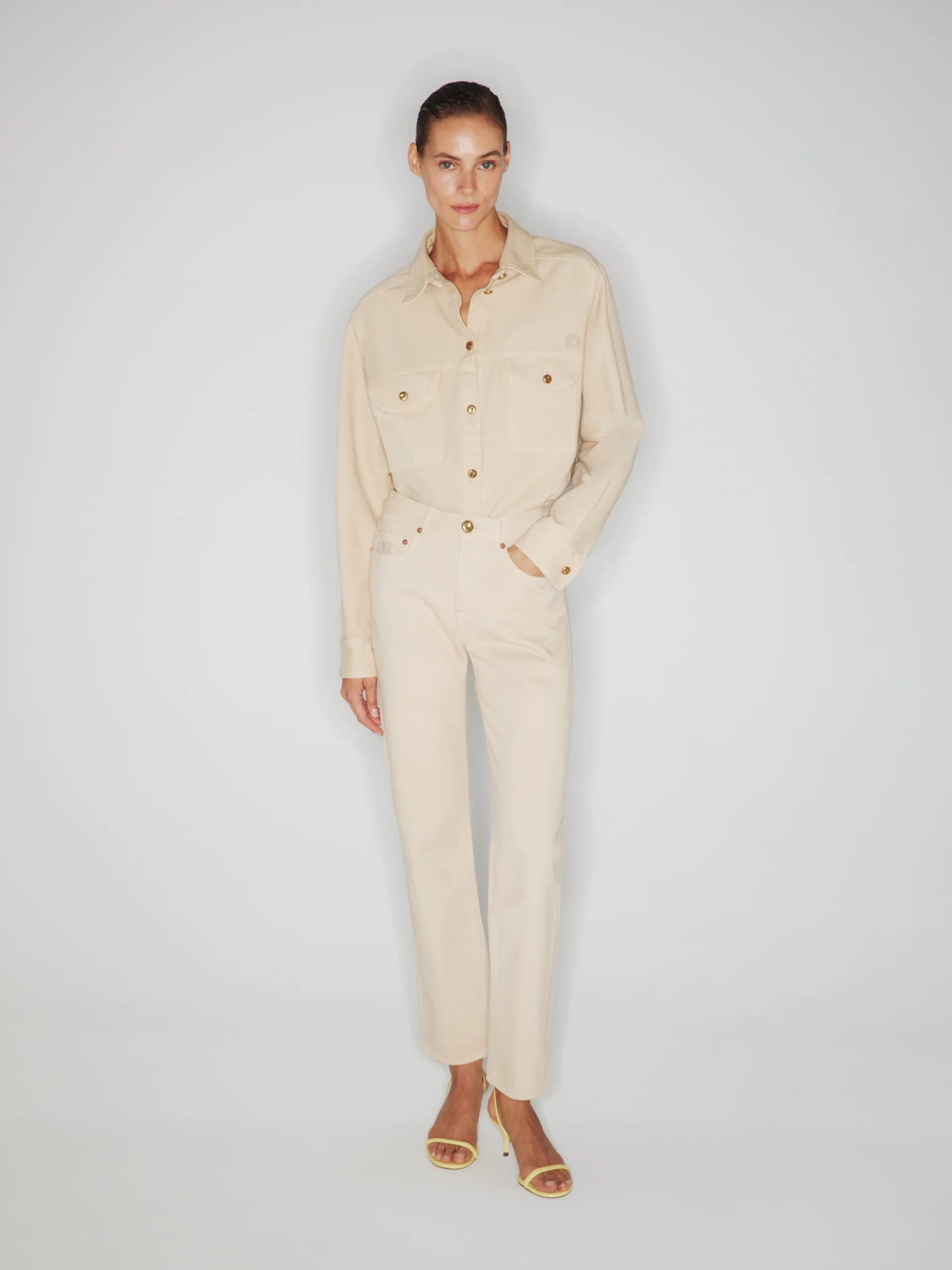 JEAN NPASO NARIIDA ALMOND