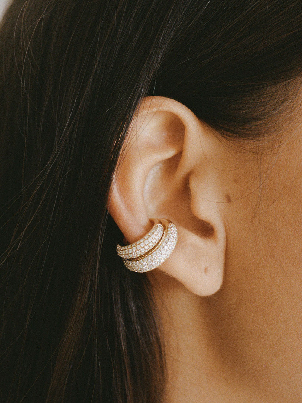 CHIQUITO POLVOROSA PAVÉ EAR CUFF