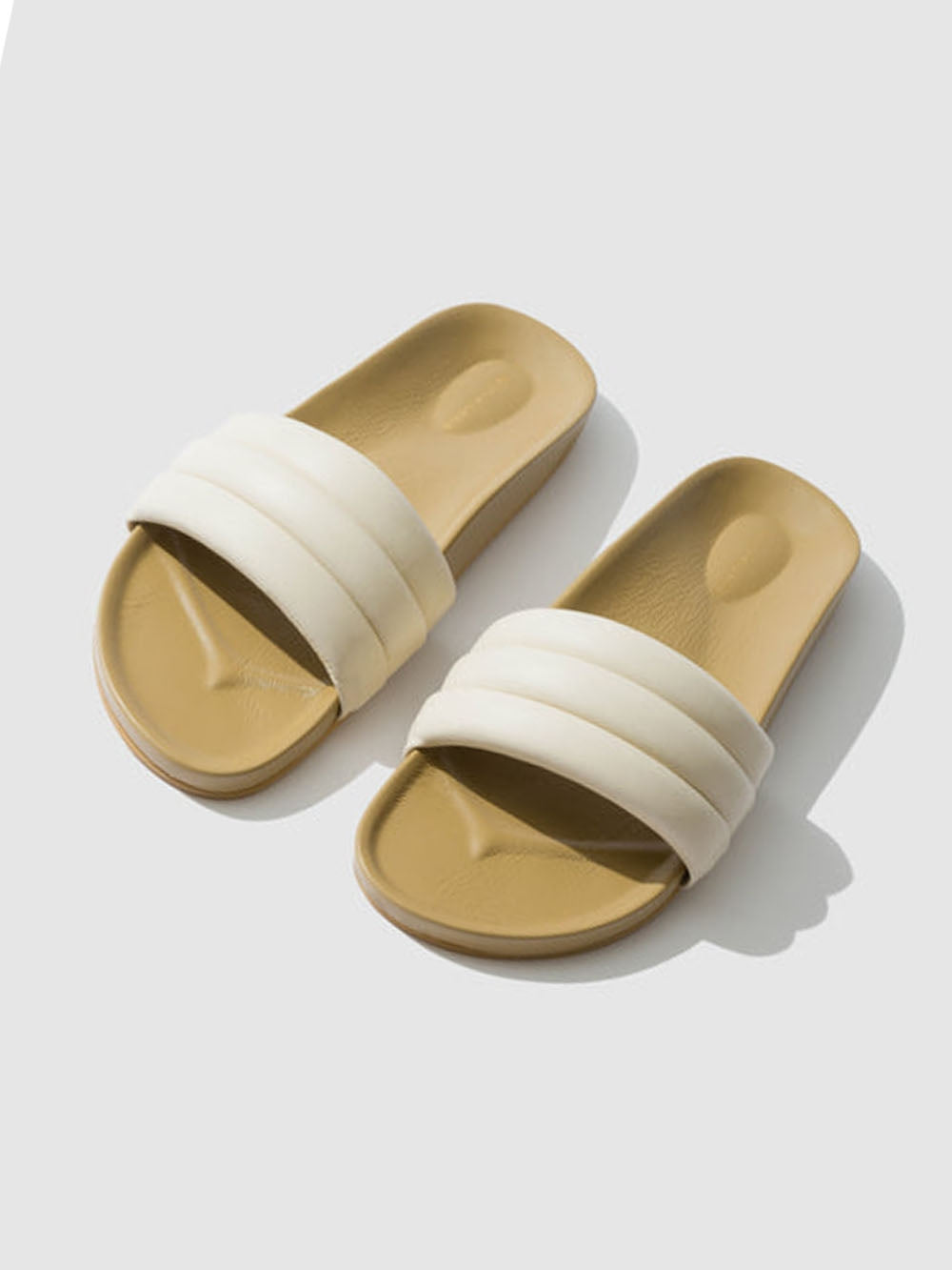 BI COLOUR SHELL SANDALS