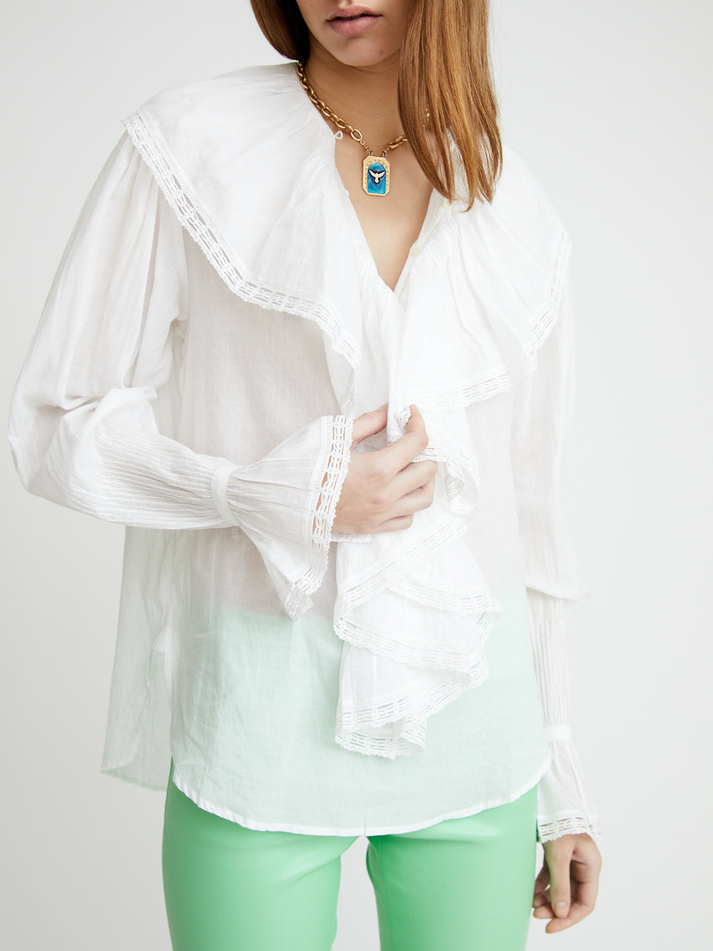 POPPI BLOUSE WITH BUTTONED FRILL