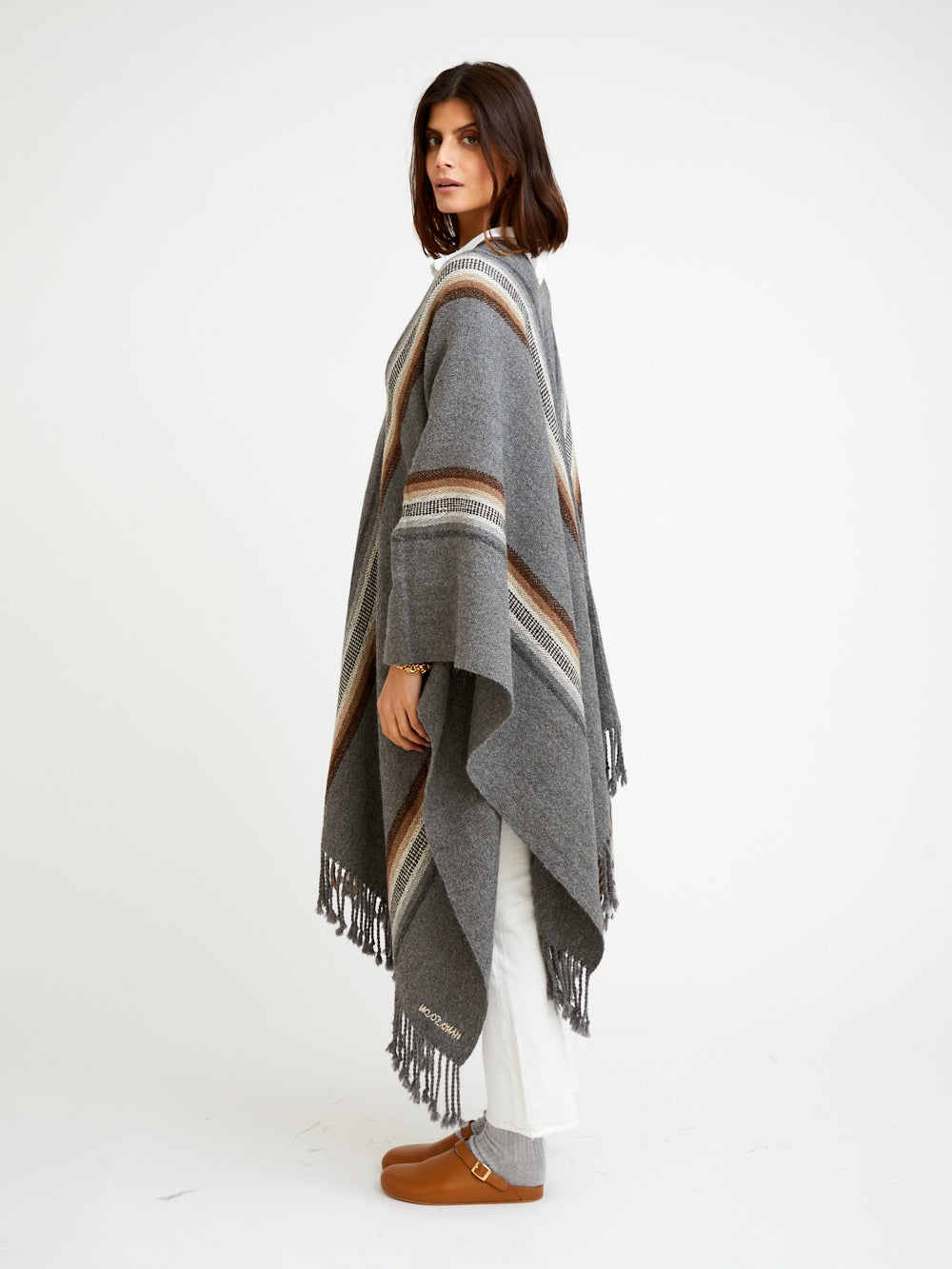 PONCHO LONG ALPAGA GRIS