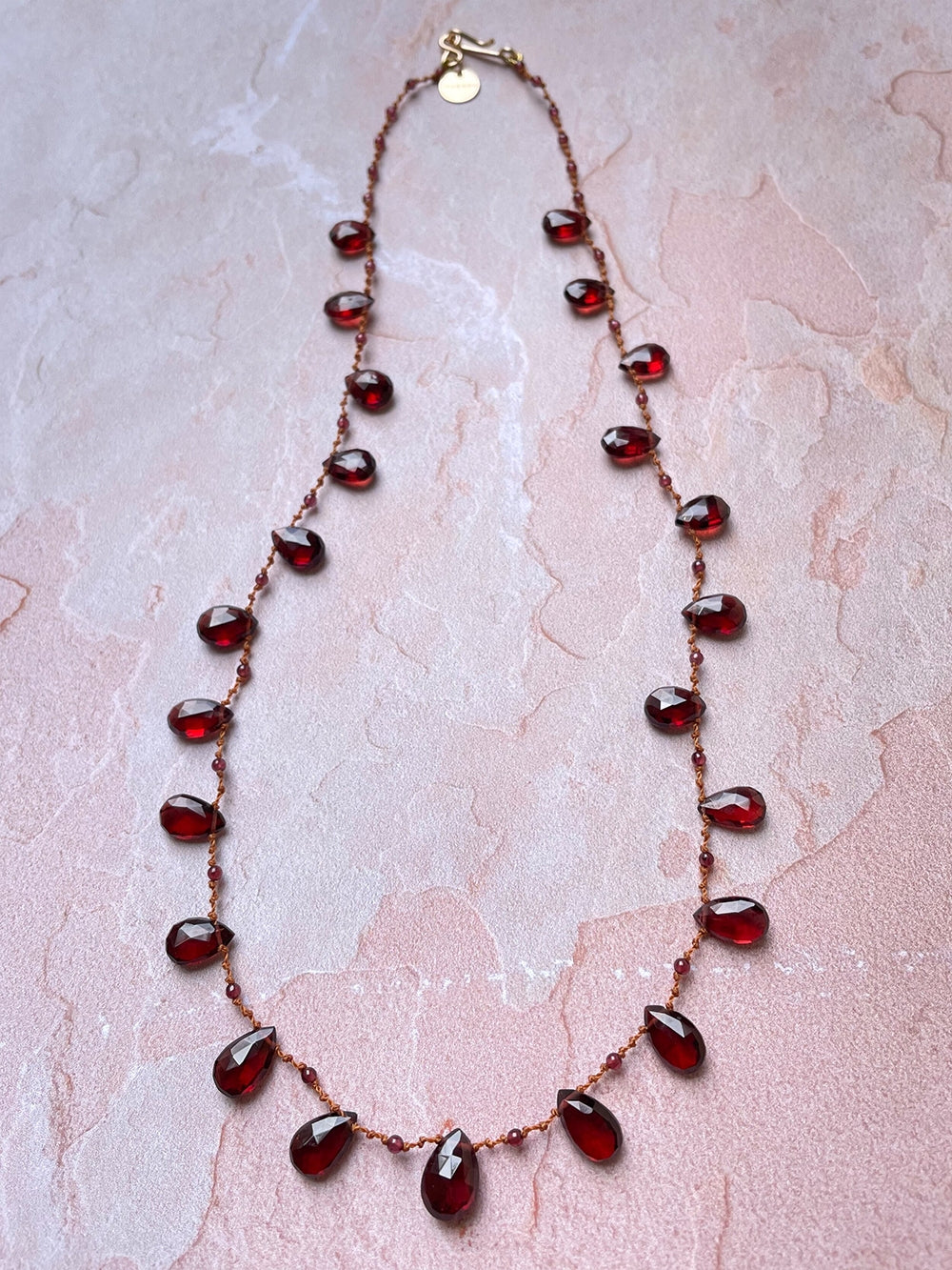 ELSTON GARNET NECKLACE